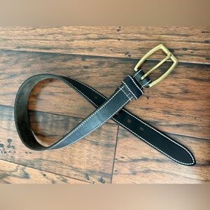 Vintage Banana republic black leather belt with contrast stitching xs